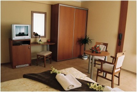 Wellness Hotel M, Hajduszoboszlo, Camera doubla