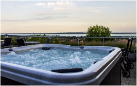 Sprudelbad - Zenit Hotel Balaton