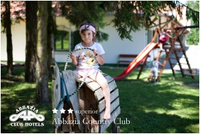 Abbazia Country Club, Nemesnep, Spielplatz