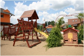 Bagolyvár Étterem & Vendégház & Wellness, Játszótér - Inárcs