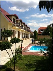Kert - Bajor Panzió Aparthotel