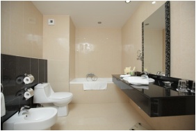 Colosseum Wellness Hotel, Bathroom