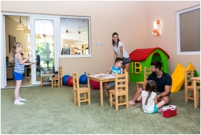 Playing room for children, Colosseum Wellness Hotel, Morahalom