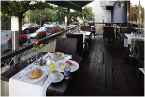 Hotel Charles, Desayuno - Budapest