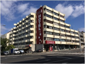 Hotel Charles, Bygning - Budapest