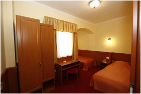 - Hotel Korona Wellness, Rendezvény & Borhotel Eger