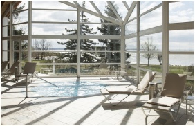 Pezsgõfürdõ, Hotel Marina-Port, Balatonkenese