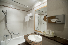 Hotel Marina-Port, - Balatonkenese