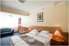 Hotel Marina-Port, - Balatonkenese