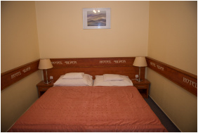 Silver Hotel,