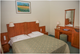 Silver Hotel,