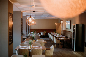 The Hotel Unforgettable - Hotel Tiliana by Homoky Hotels, - Budapest