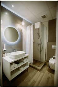 The Hotel Unforgettable - Hotel Tiliana by Homoky Hotels, - Budapest