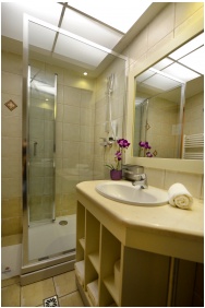 Residence Konferencia és Wellness Hotel, Fürdőszoba - Siófok
