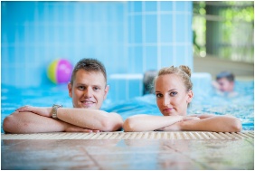 SunGarden Wellness & Conference Hotel, Siofok, Inside pool